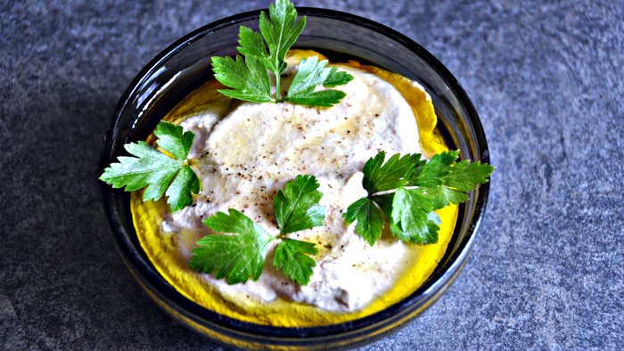 Baba ganoush is a healthy dip.